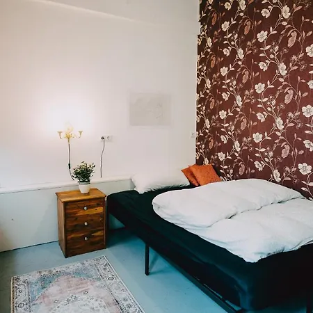 Tres Schick Hostel