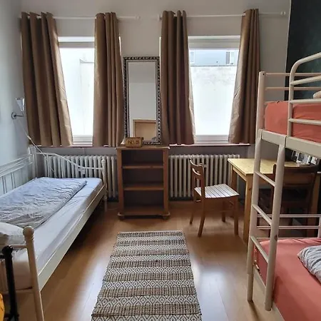 Hostel Tres Schick *