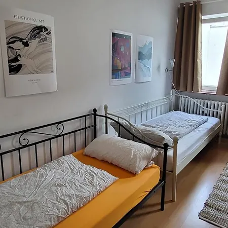 Tres Schick Hostel